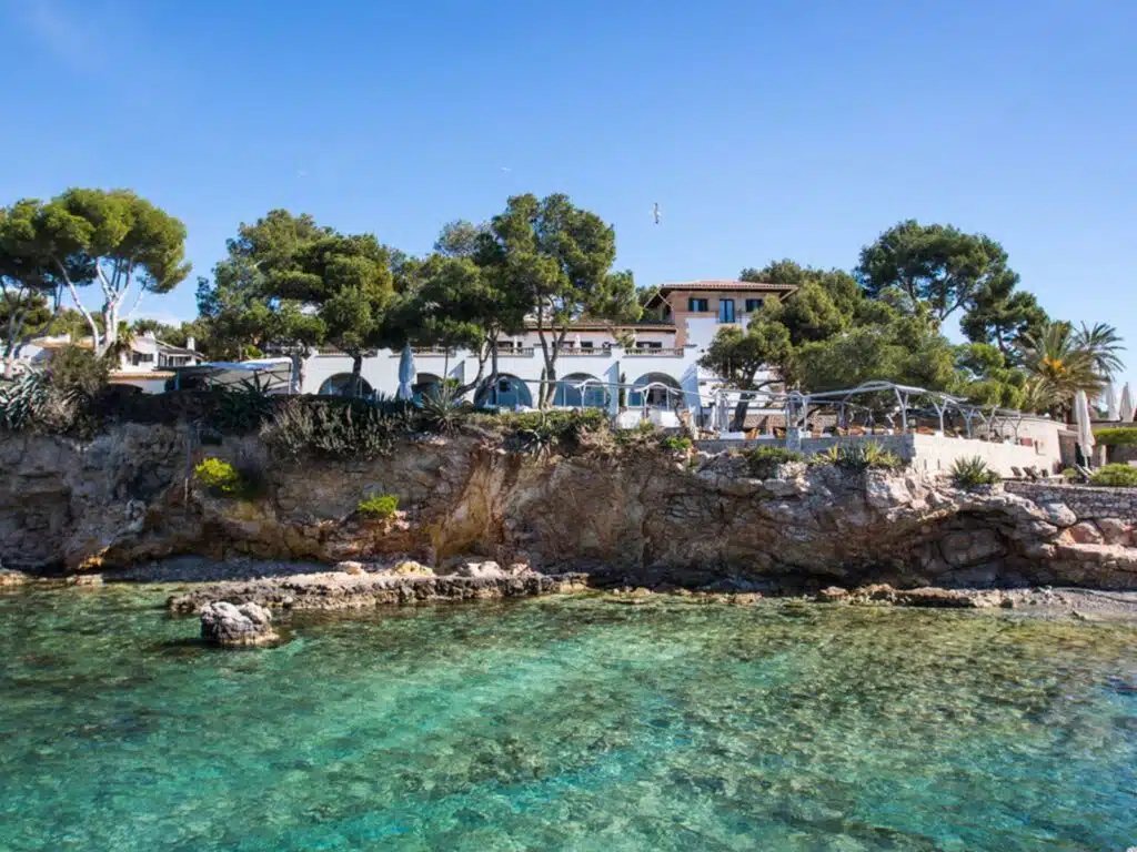 hotel bendinat mallorca vom meer aus