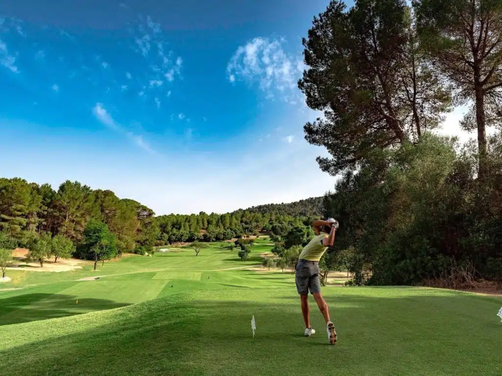 the st regis mardavall mallorca resort golfplatz